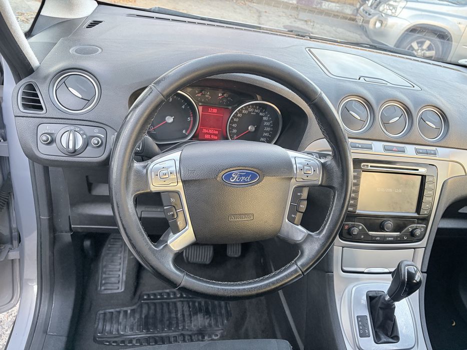 Vand ford s max automat recent adus racire si masaj in scaune