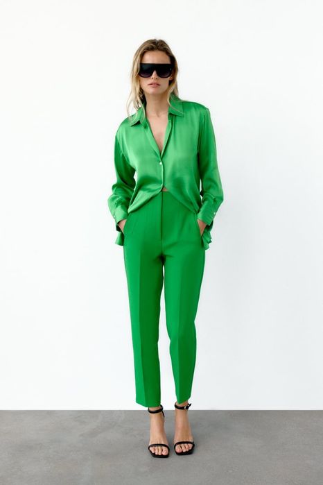 Pantaloni noi, Zara, S