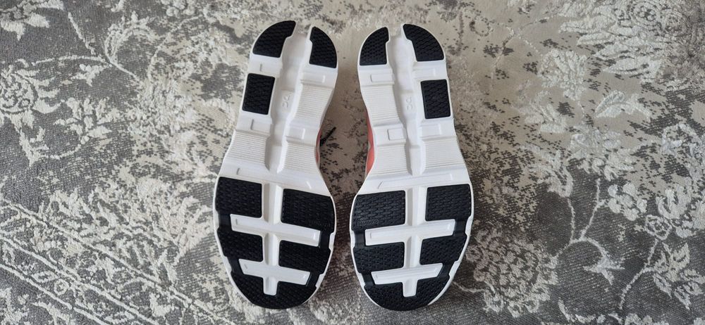 On running Cloud monster 2 noi