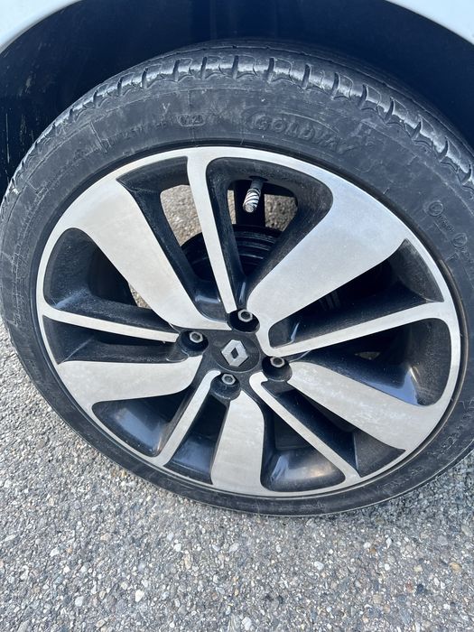 Genti renault clio 4