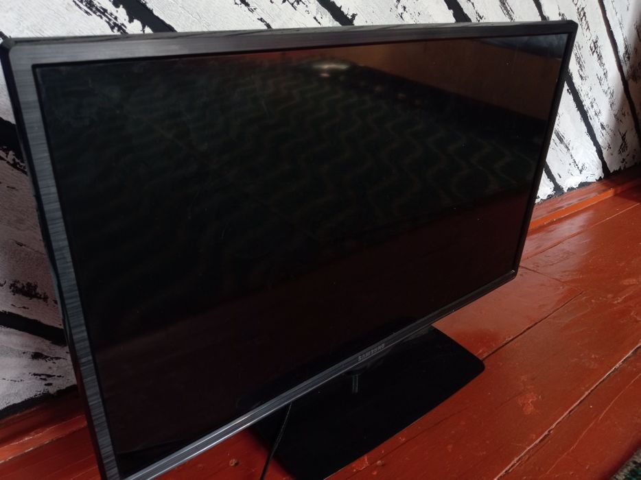 Samsung 32 talik leed