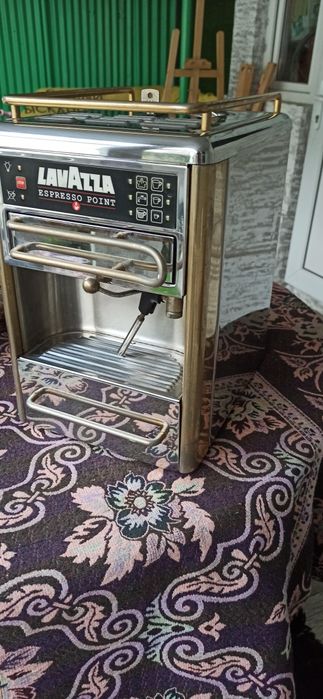 Продам кофемашину lavazza