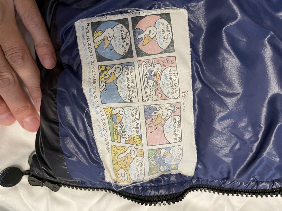 Geaca Moncler, marimea 3 ani
