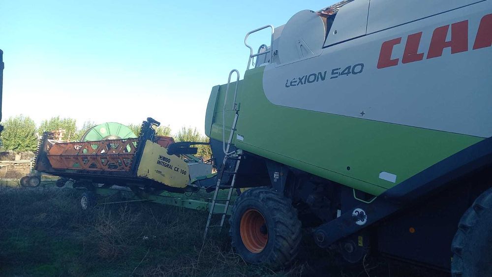 Combina CLAAS LEXION 540