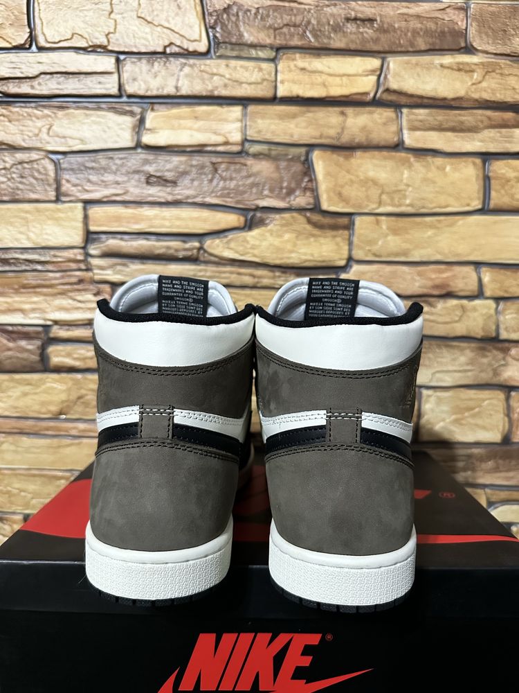 Air Jordan 1 Mocha (43)