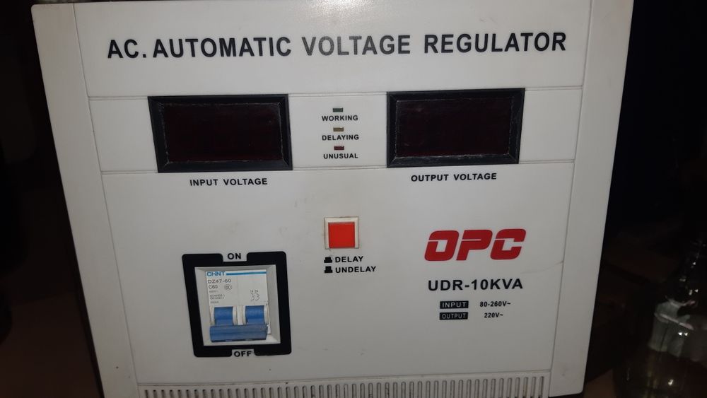 Стабилизатор напряжения автоматический