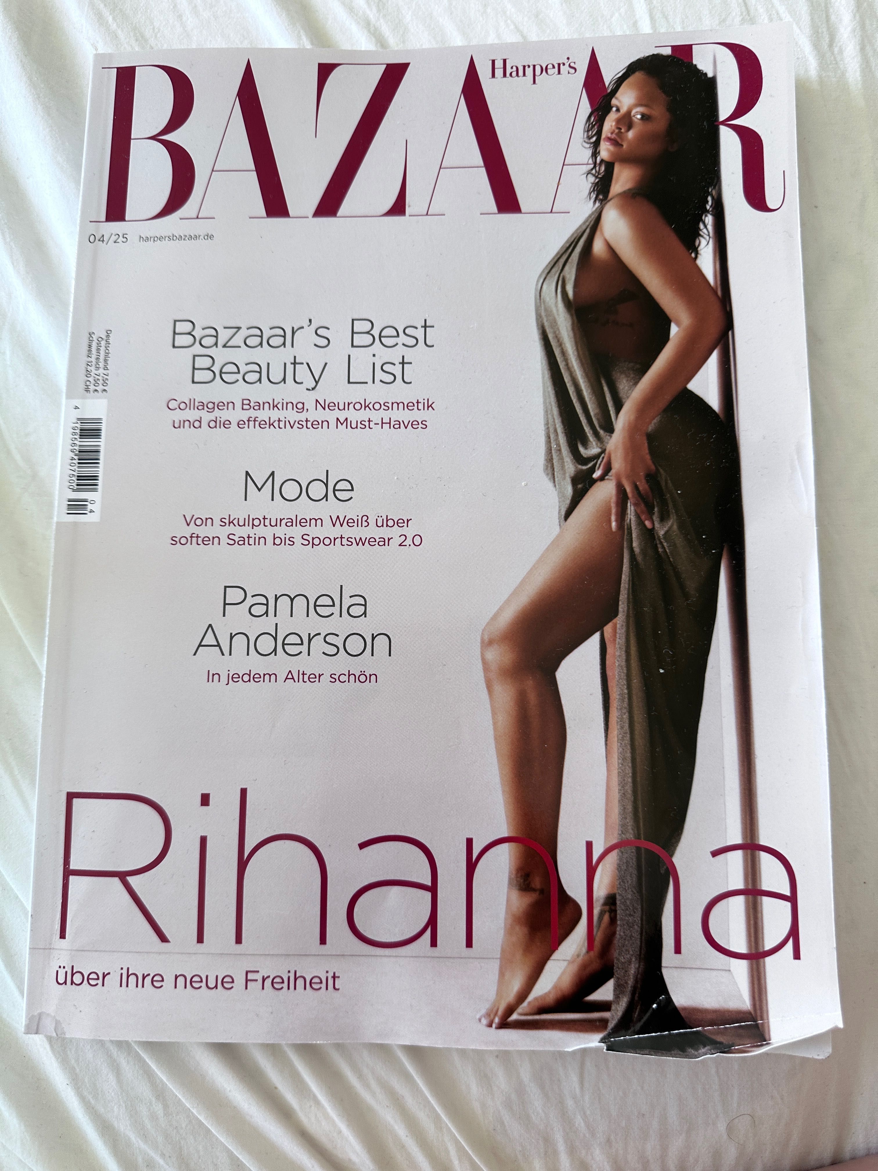 Списание Bazaar Germany - април месец, нов брой