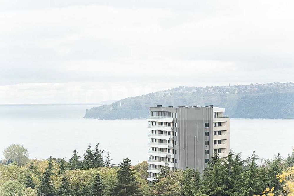 Продава се Тристаен апартамент в Варна, Бриз - 145 кв.м за 2311 €/кв.м - Снимка #14