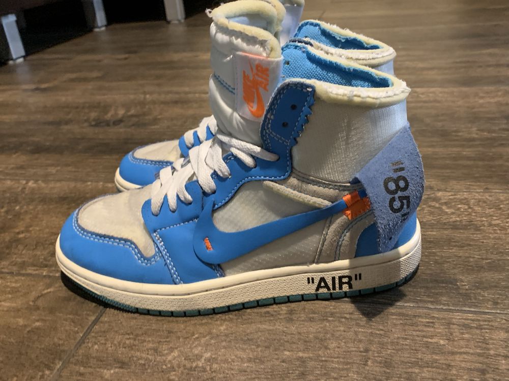 Jordan UNC Off-White