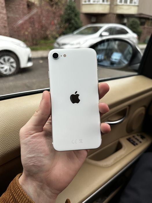 Телефон iPhone Se 20 128GB Айфон СЕ 20 128ГБ
