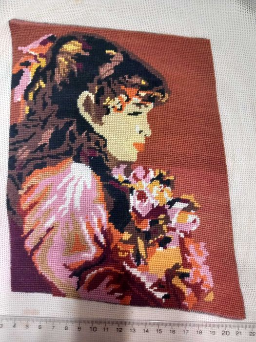 Goblen lucrat manual – Portret fetiță cu flori