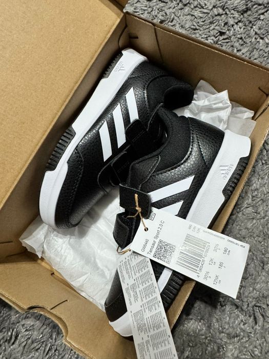 Nou cu etichetă:Adidași Adidas Tensaur 2.0 CF mărimi 28,30 ,30 1/2
