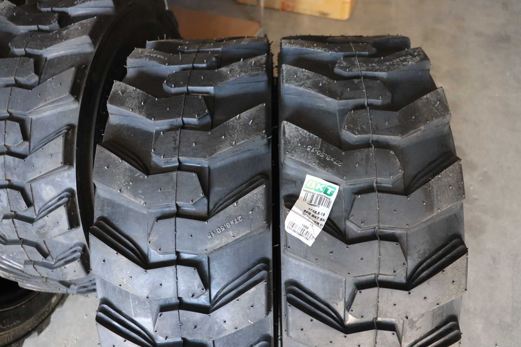 Cauciucuri pentru BOBCAT 27x8.5-15 marca BKT cu 8PLY anvelope noi