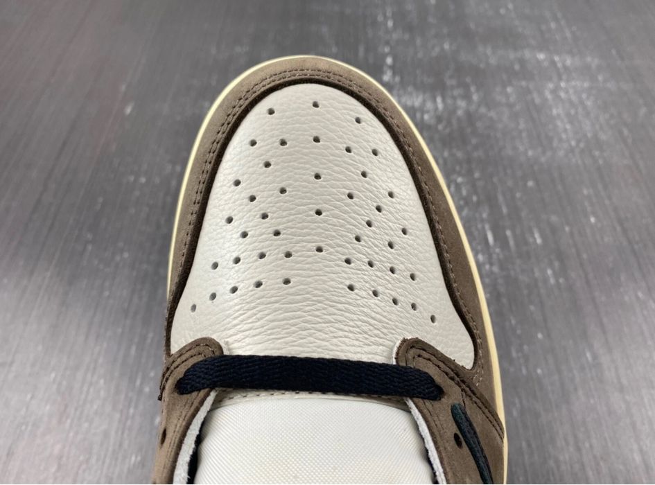 Adidasi Jordan 1 Travis Scott Retro OG Mocha
