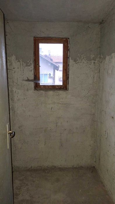 Продава се Къща в Перник, Нов Драгановец - 258 кв.м за 324 €/кв.м - Снимка #11