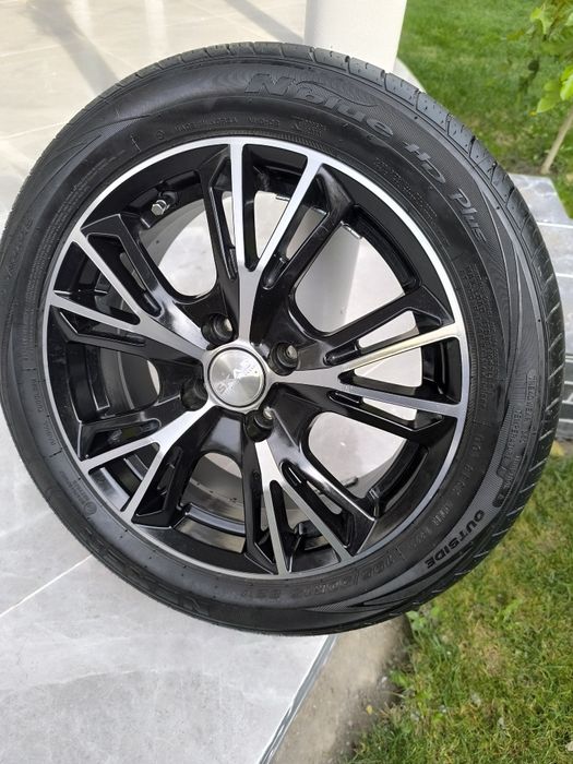 Продам комплект дисков с резиной