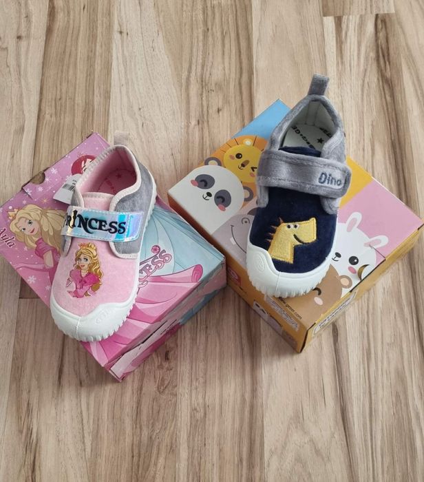 Детски пантофи НА ЕДРО