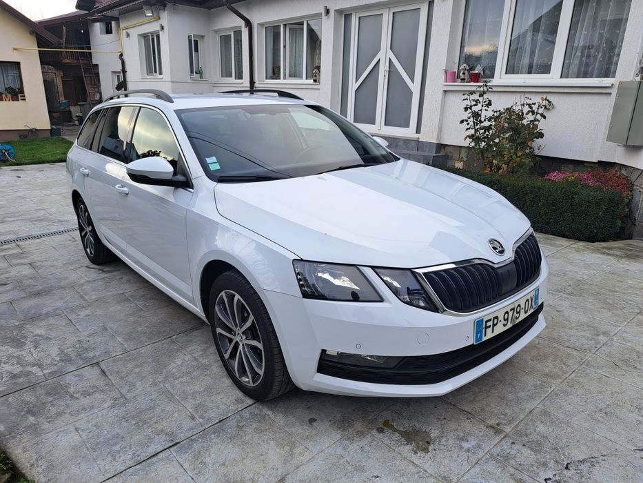 2.0 TDI 150 CP Automata DSG Alb Perlat