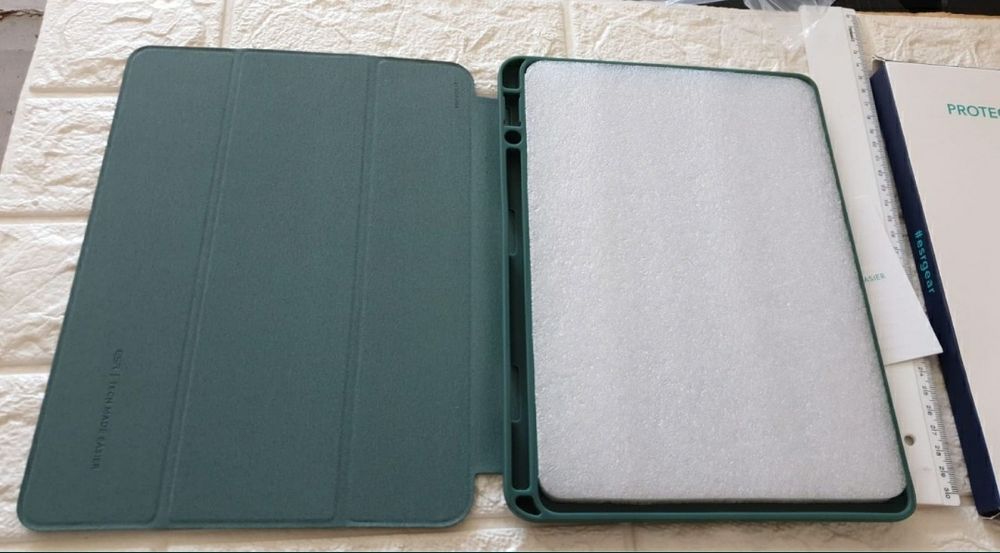 Husa ultra slim pentru tableta