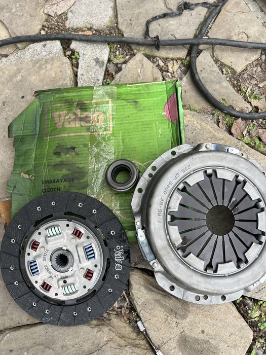 Съединител Valeo 803718 чисто нов