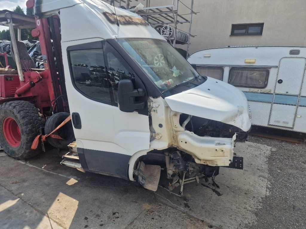 Dezmembrez Iveco Daily an 2017 motor 2.3 F1AGL411J 100 KW euro 6