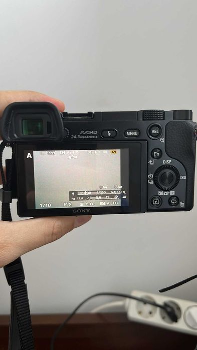 Mirrorless Sony a6000