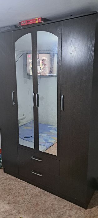 Срочно продам шифонер