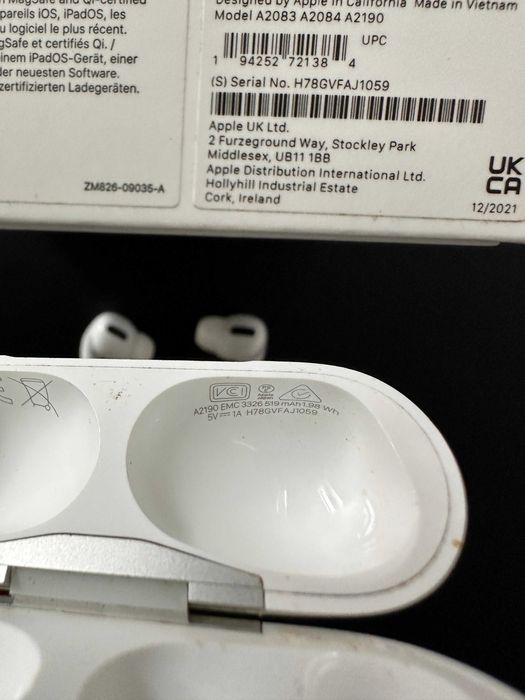 Carcasa + casti Airpods Pro 1 - Magsafe