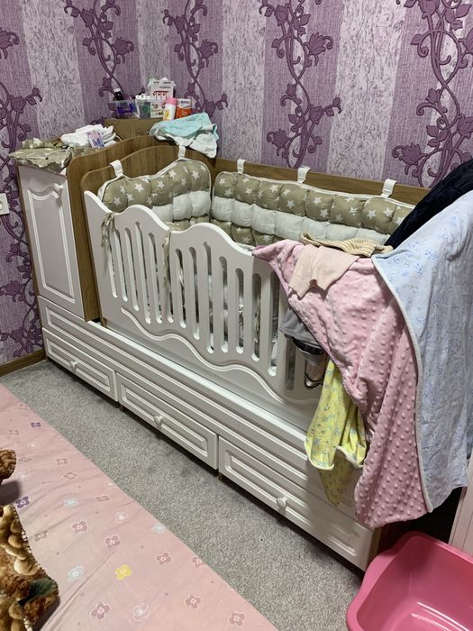 Продам кроватку в отличном состоянии