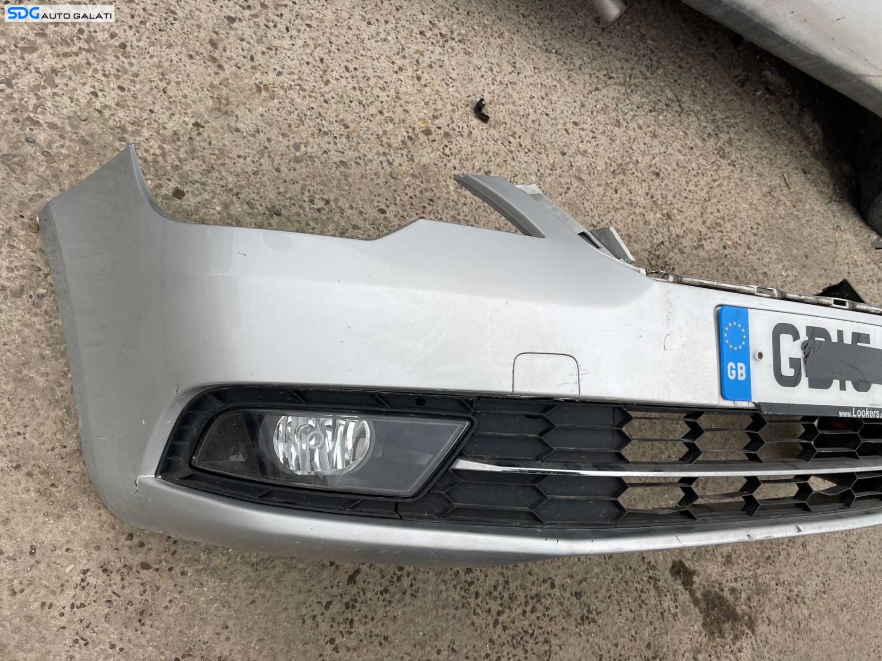 Bara Spoiler Fata cu Defect Fara Grile Skoda Superb 2 Facelift 2014 - 2015 Cod 3T08027221K [X2949]