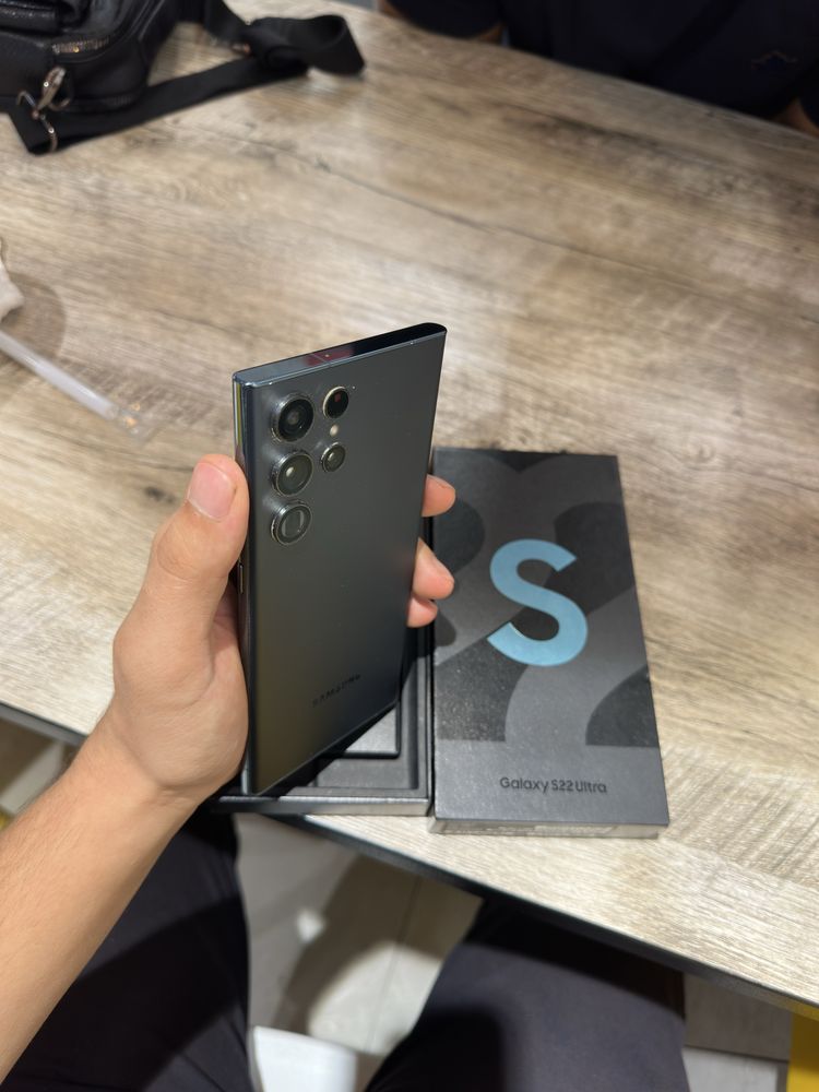 Samsung S22 ultra 12/256 Vetnam Karopka dakument