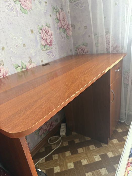 Шкаф сатылады срочна