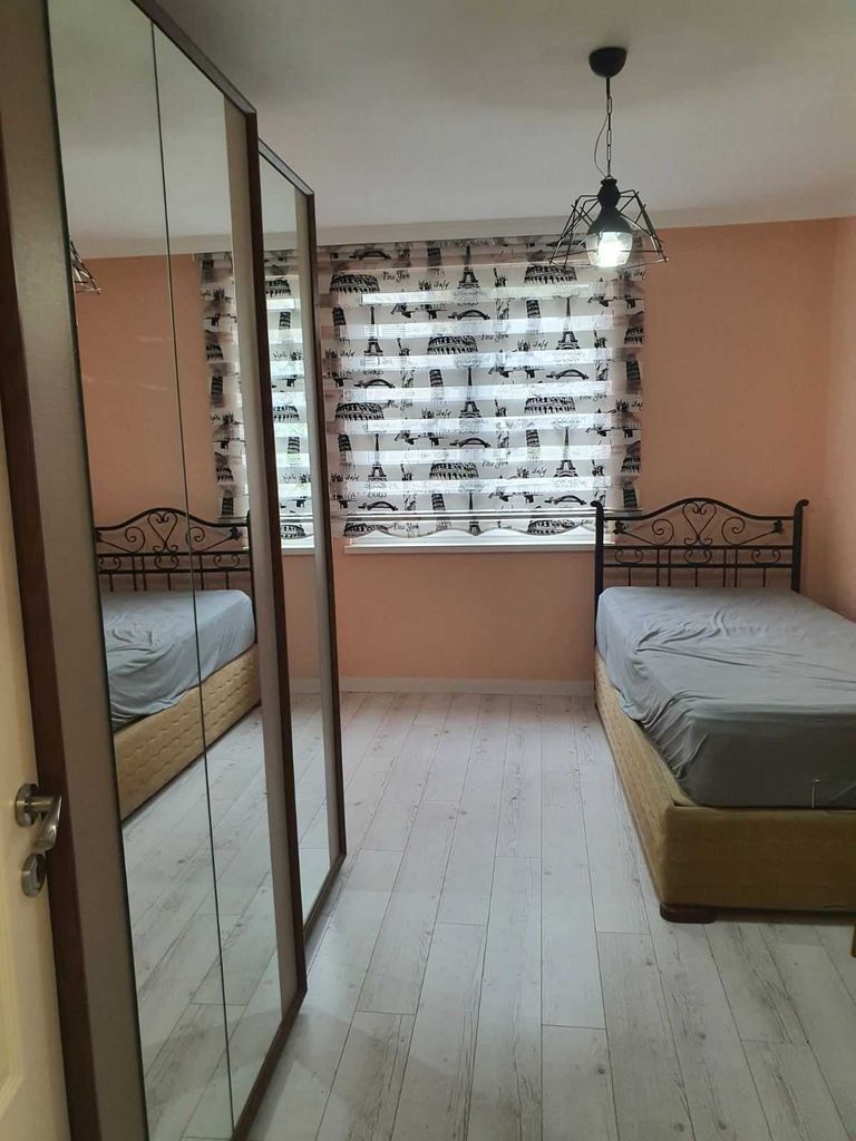 Дава се под наем Тристаен апартамент в Пловдив, Кършияка - 100 кв.м за 600 € - Снимка #17