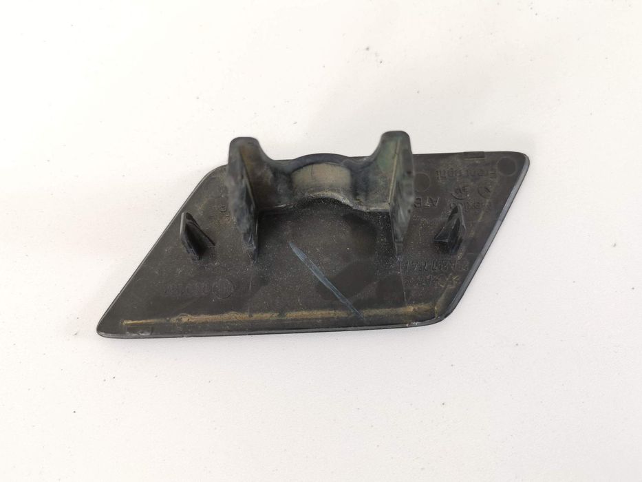 Ауди СКю5 / Audi SQ5 [ - ] Оригинален капак за мивка на фар от дясната