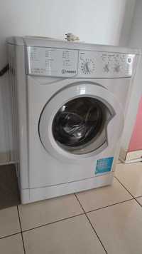Indesit IWSC 51051 Mașină de spălat Clasa A+, 5 kg - 450 lei