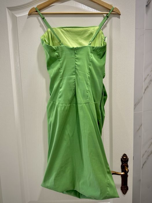 Официална рокля за повод зелена р-р 36/S