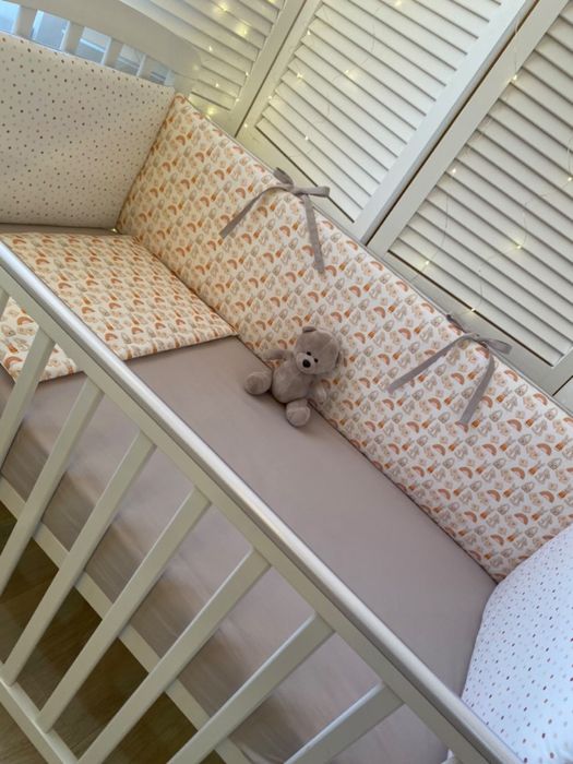 Продам бортики на детскую кроватку