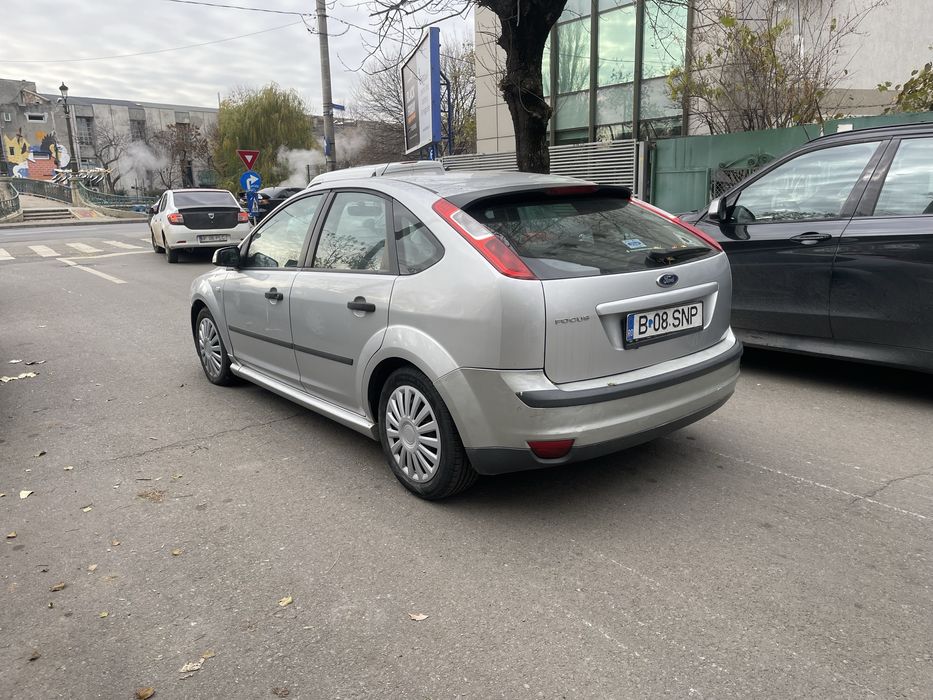 Dezmembrez ford focus 2