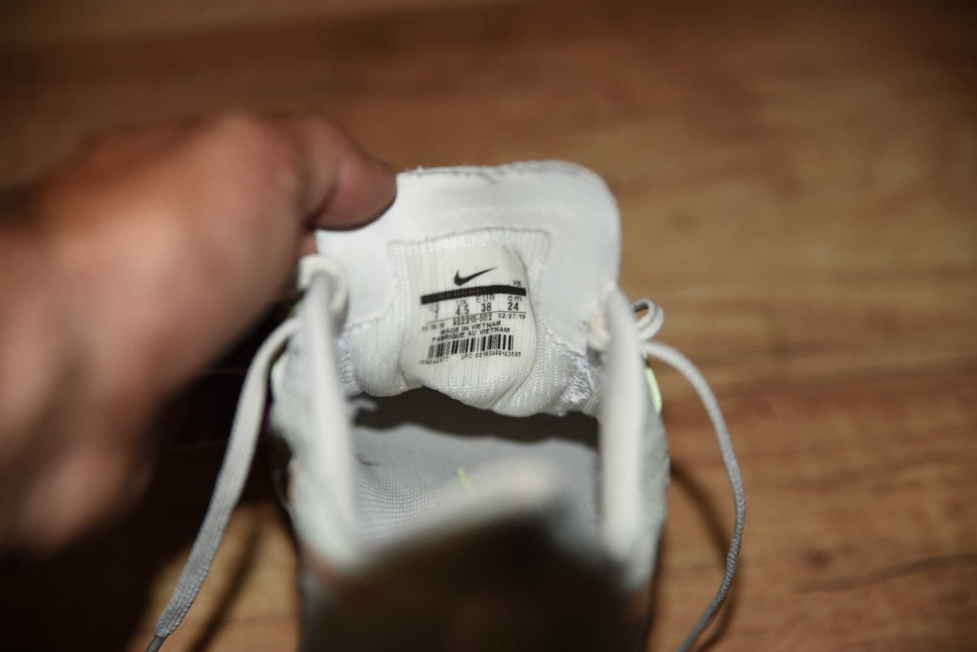 Nike оригинални маратонки 38 номер