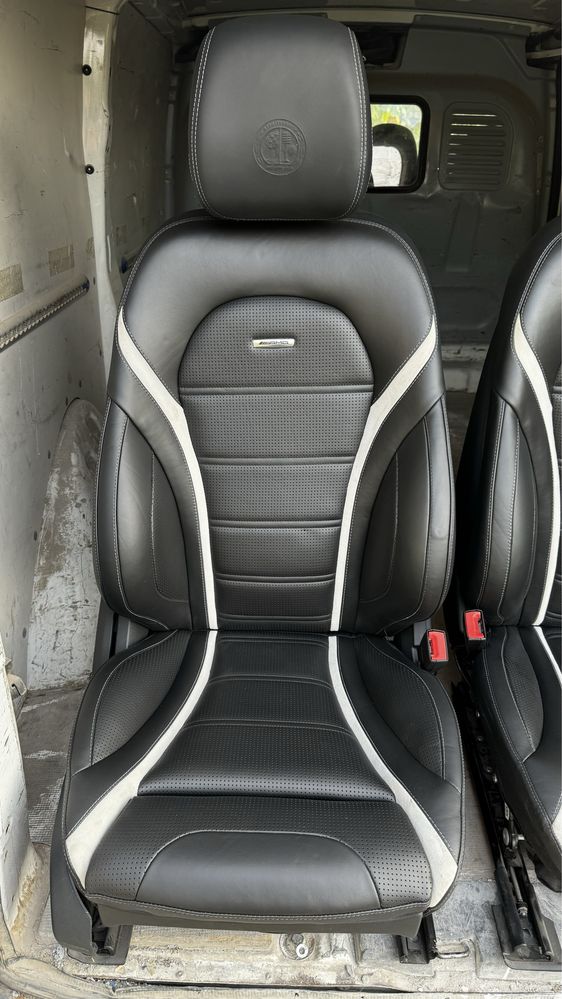 Mercedes C63 AMG оригинален кожен салон седалки интериор