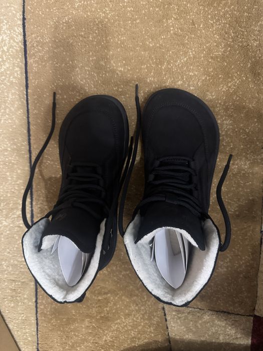 Продам зимнюю босоногую обувь от бренда be lenka