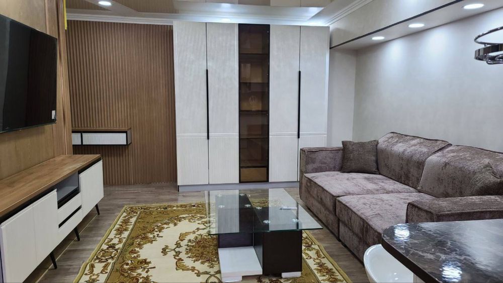 Продается на Ц6 1в2 Напротив бывшего ресторана На небе