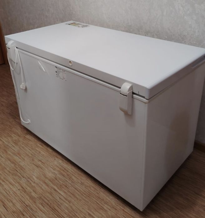 Продам морозильную камеру