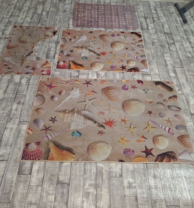 Продам коврики для ванной комнаты б/у в отличном состоянии