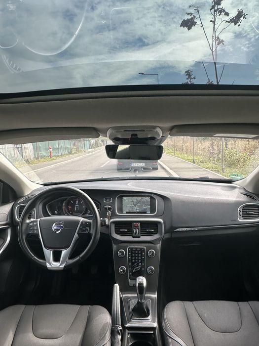 Volvo V40   *Cross Country*