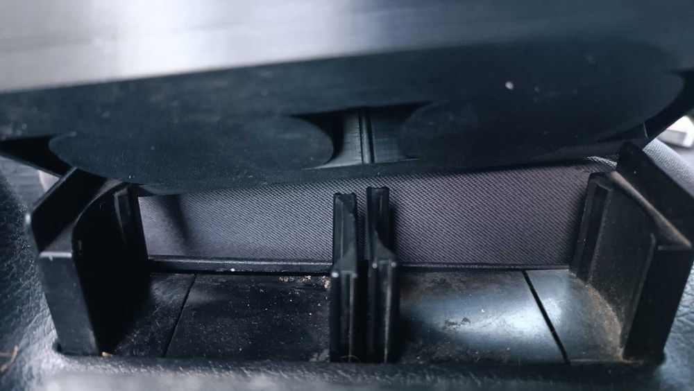 Конзола за кафе, цигари, запалка и телефон за Audi A4 B5.