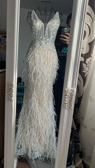 Rochie ocazie bijuterie