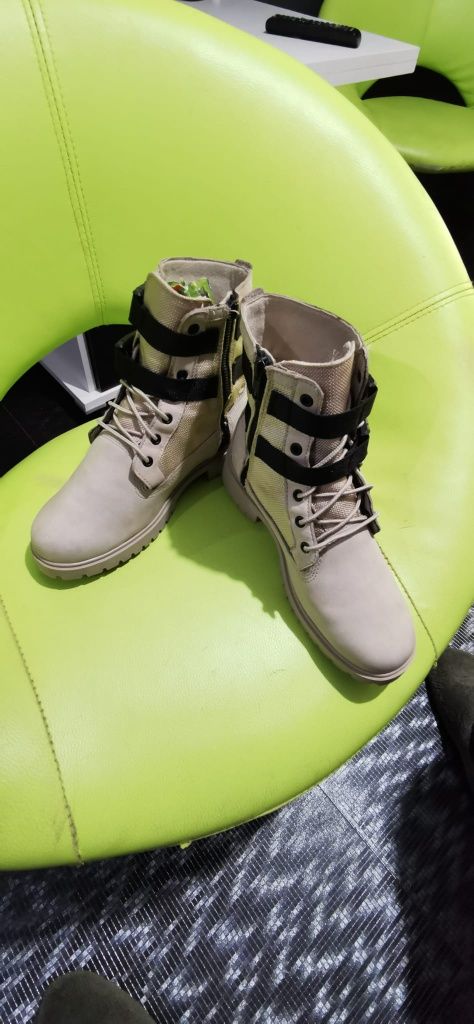 Ghete Timberland 37