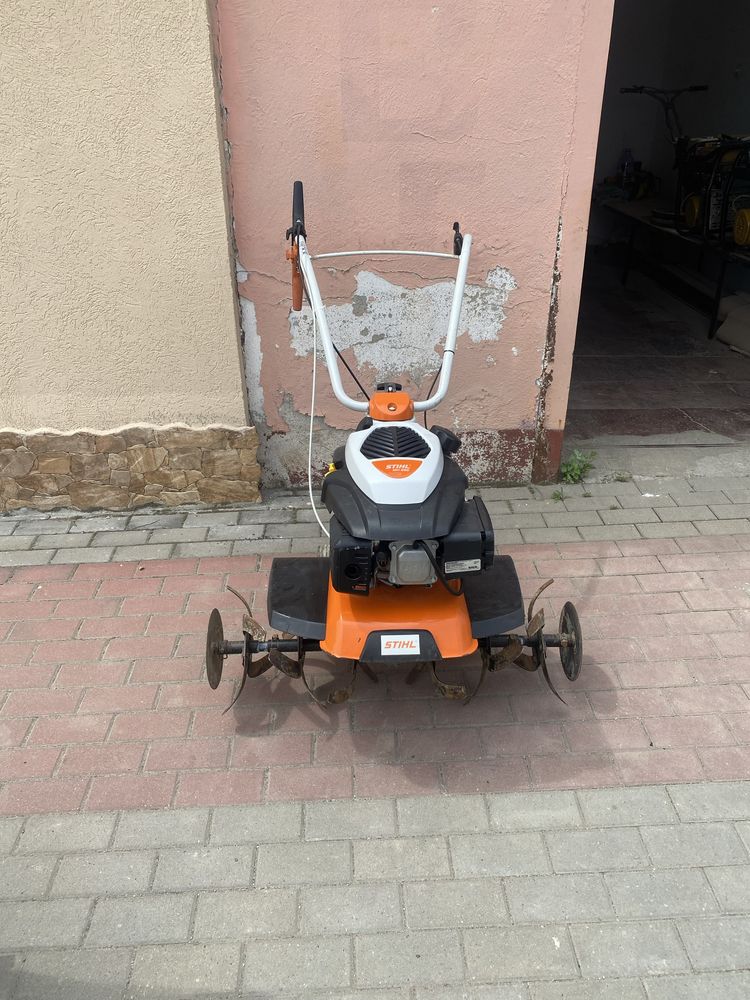 Inchiriez motosapa,motocultor,freza pamant