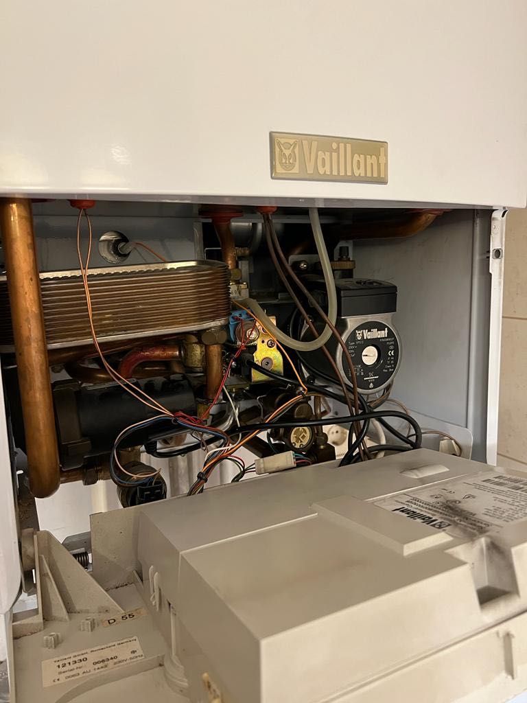 Centrala termica Vaillant cu boiler incorporat